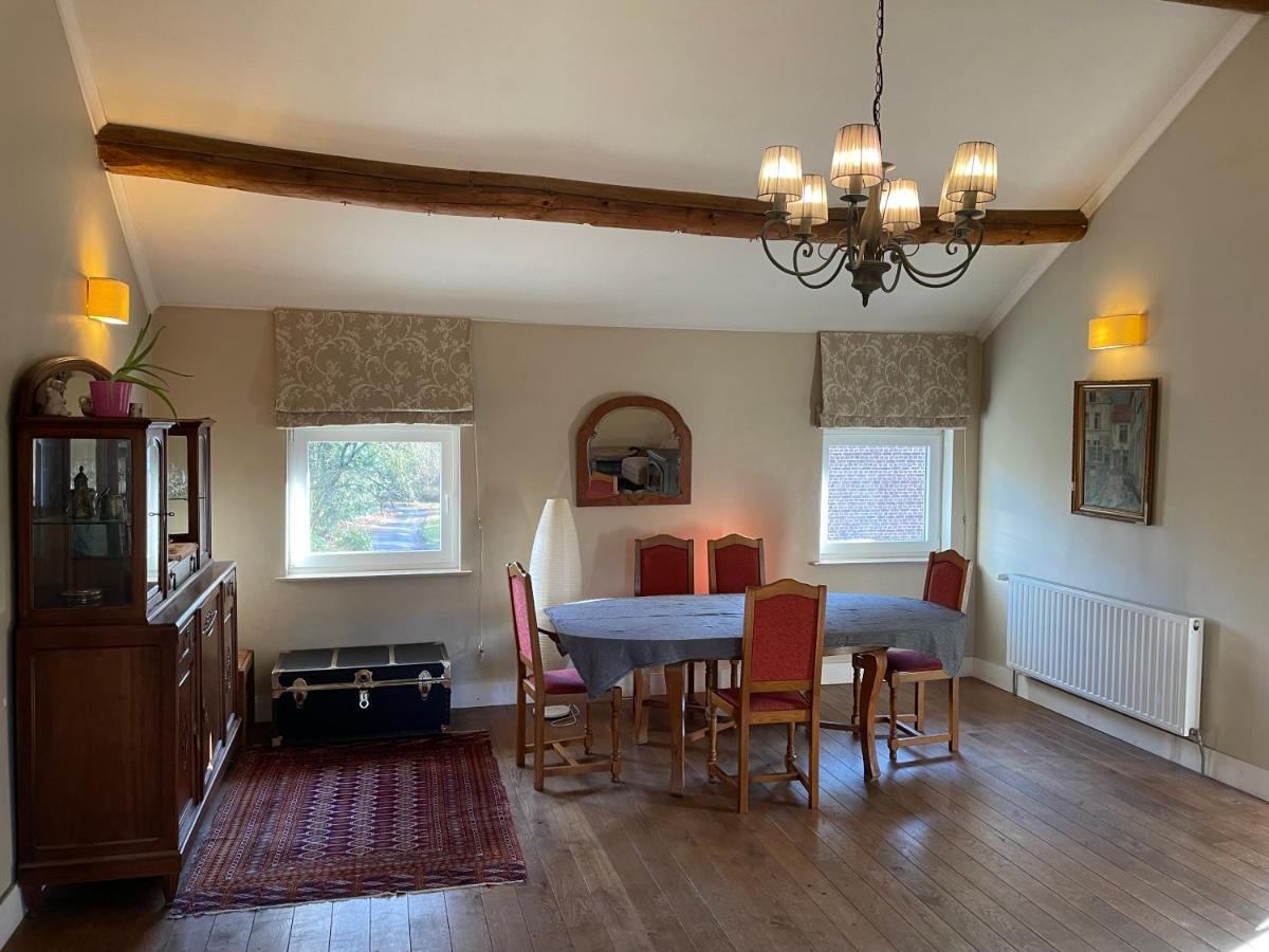 La Bruyere Du Coq Stables Guest House Sart-Dames-Avelines Bagian luar foto