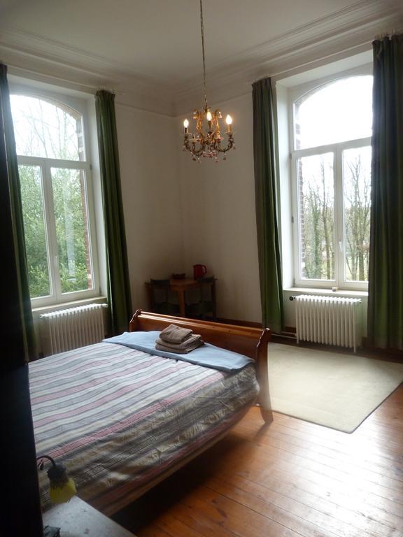 La Bruyere Du Coq Stables Guest House Sart-Dames-Avelines Bagian luar foto